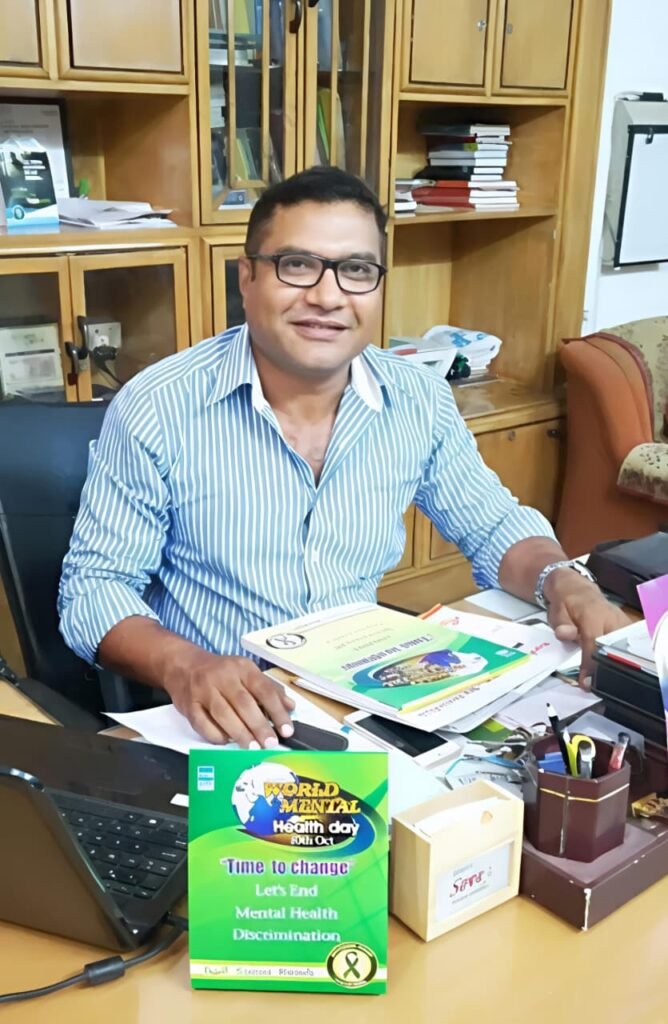 About Us 2 Dr.Vivek Vishal